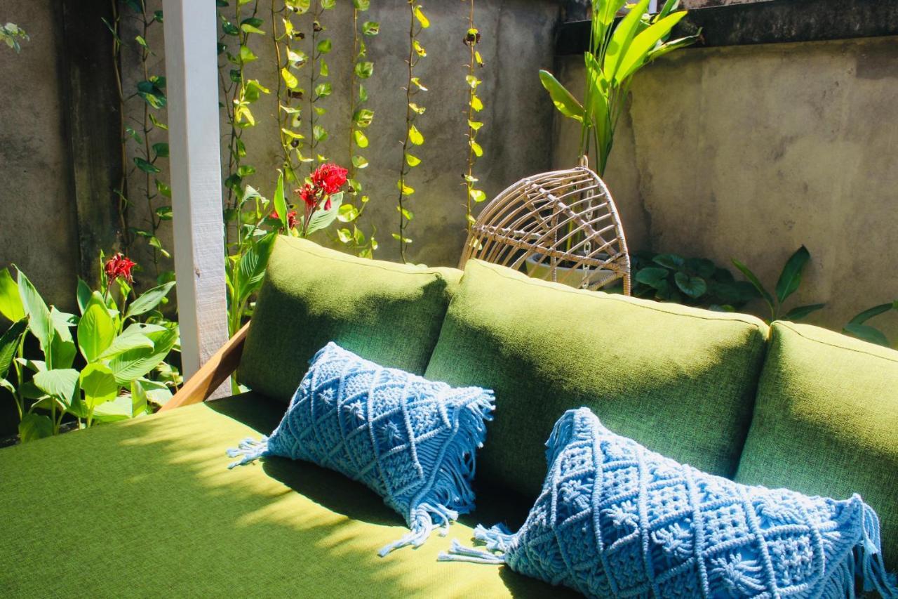 Mewali Villa'S Kuta  Exterior photo