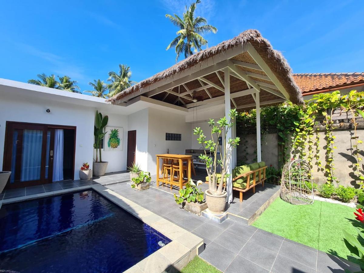 Mewali Villa'S Kuta  Exterior photo