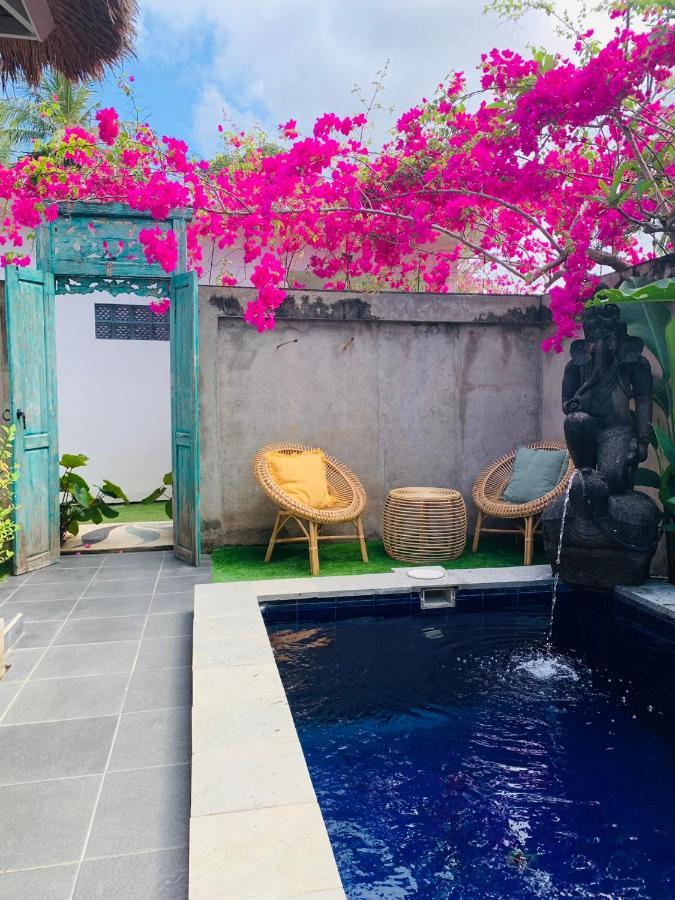 Mewali Villa'S Kuta  Exterior photo