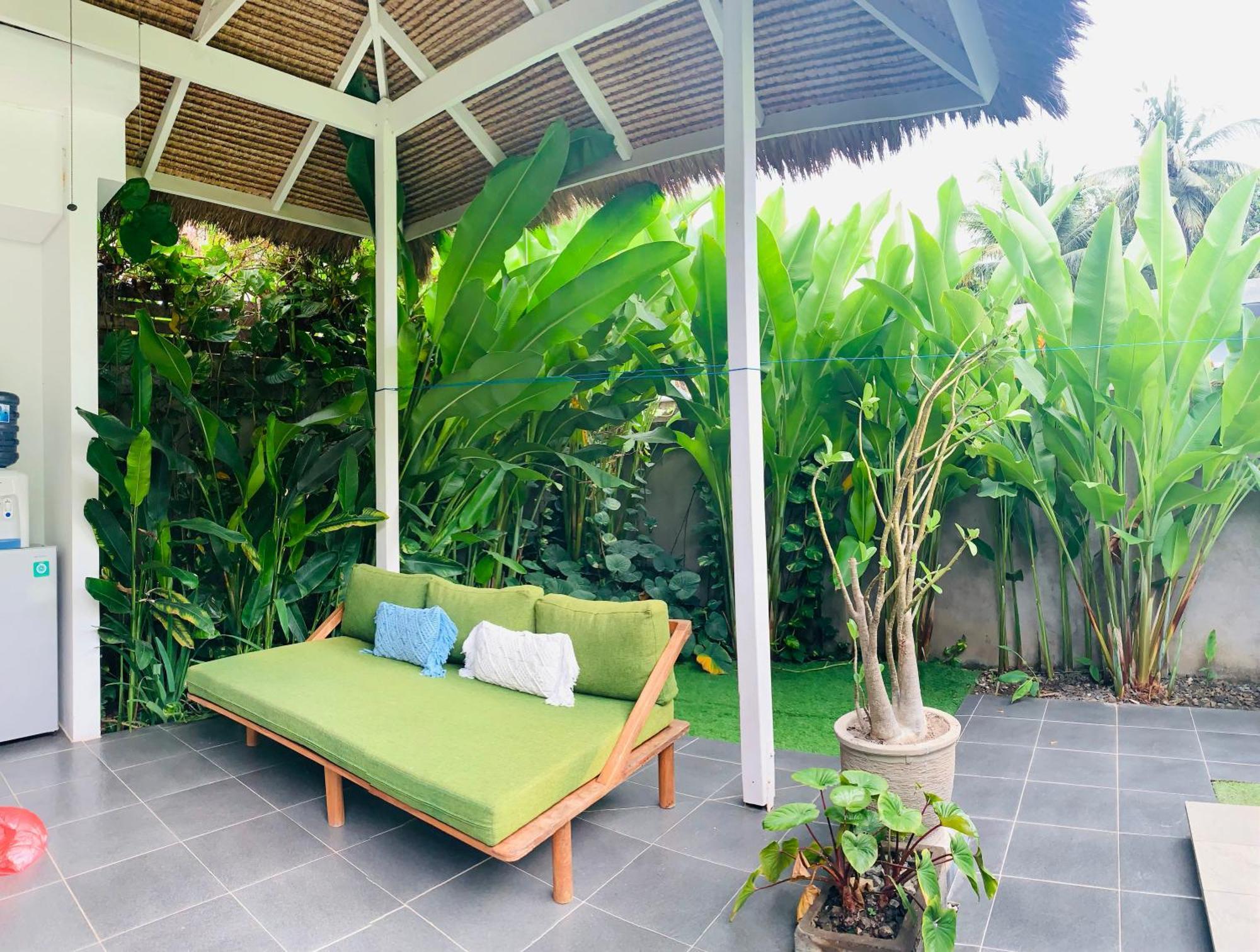 Mewali Villa'S Kuta  Exterior photo