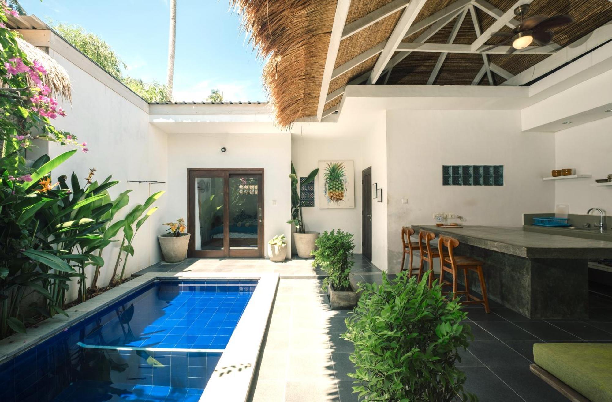 Mewali Villa'S Kuta  Exterior photo